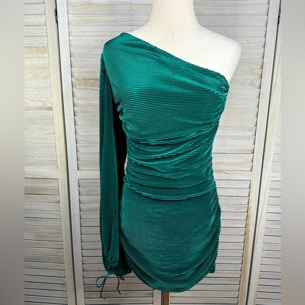 LUCY IN THE SKY One Shoulder Ruched Mini Dress Drawstring Sleeve Emerald Green-L